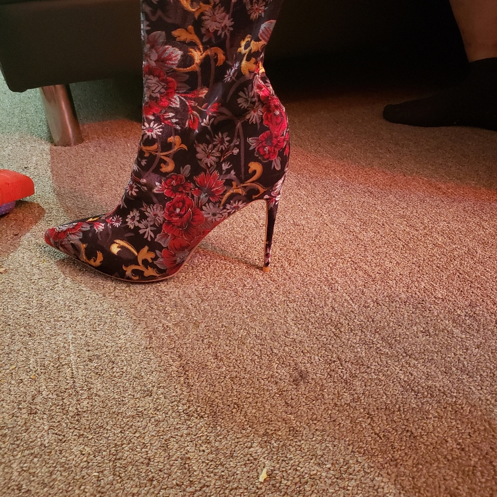 Tight high boots - Picture 2 of 5